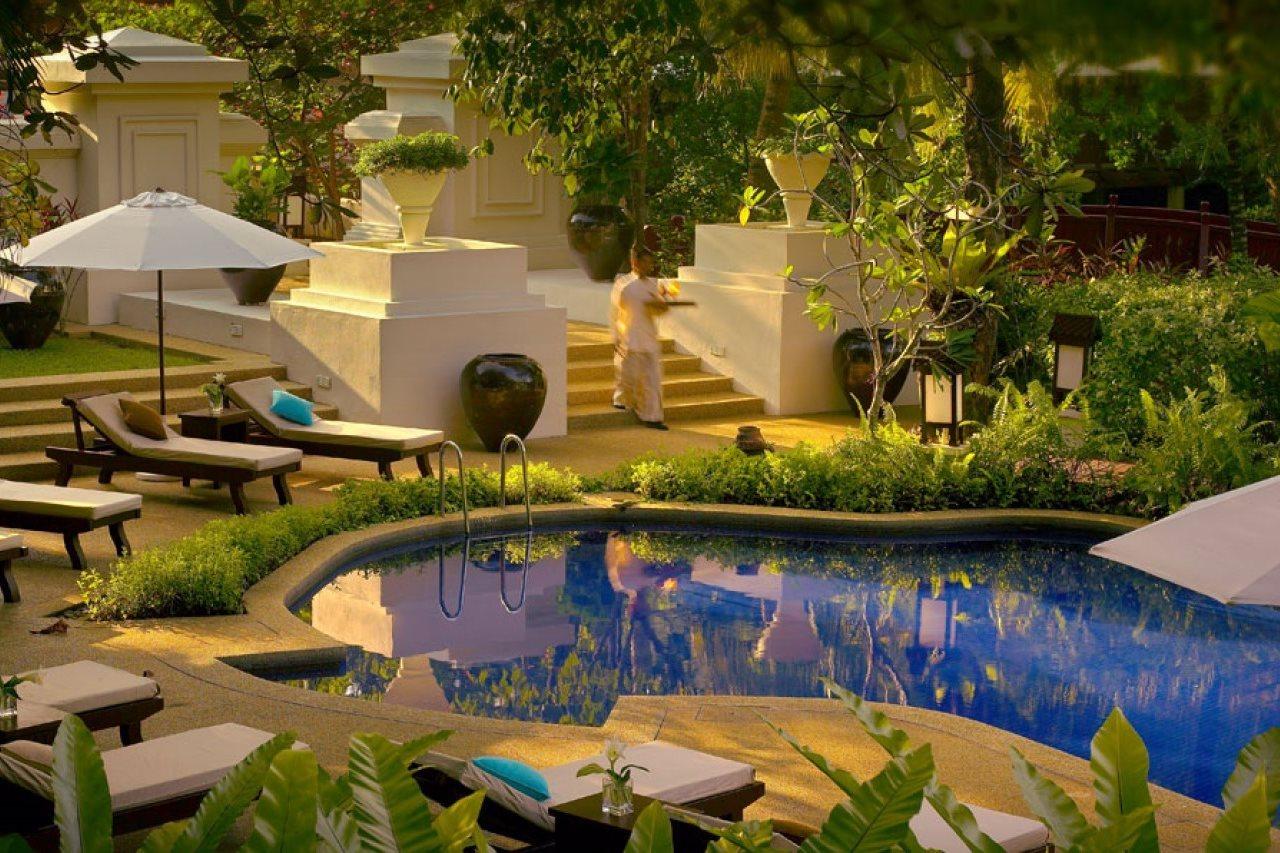 Tanjong Jara Resort, Terengganu - A Small Luxury Hotels Of The World Dungun Extérieur photo The pool at the Four Seasons Hotel, Kuala Lumpur
