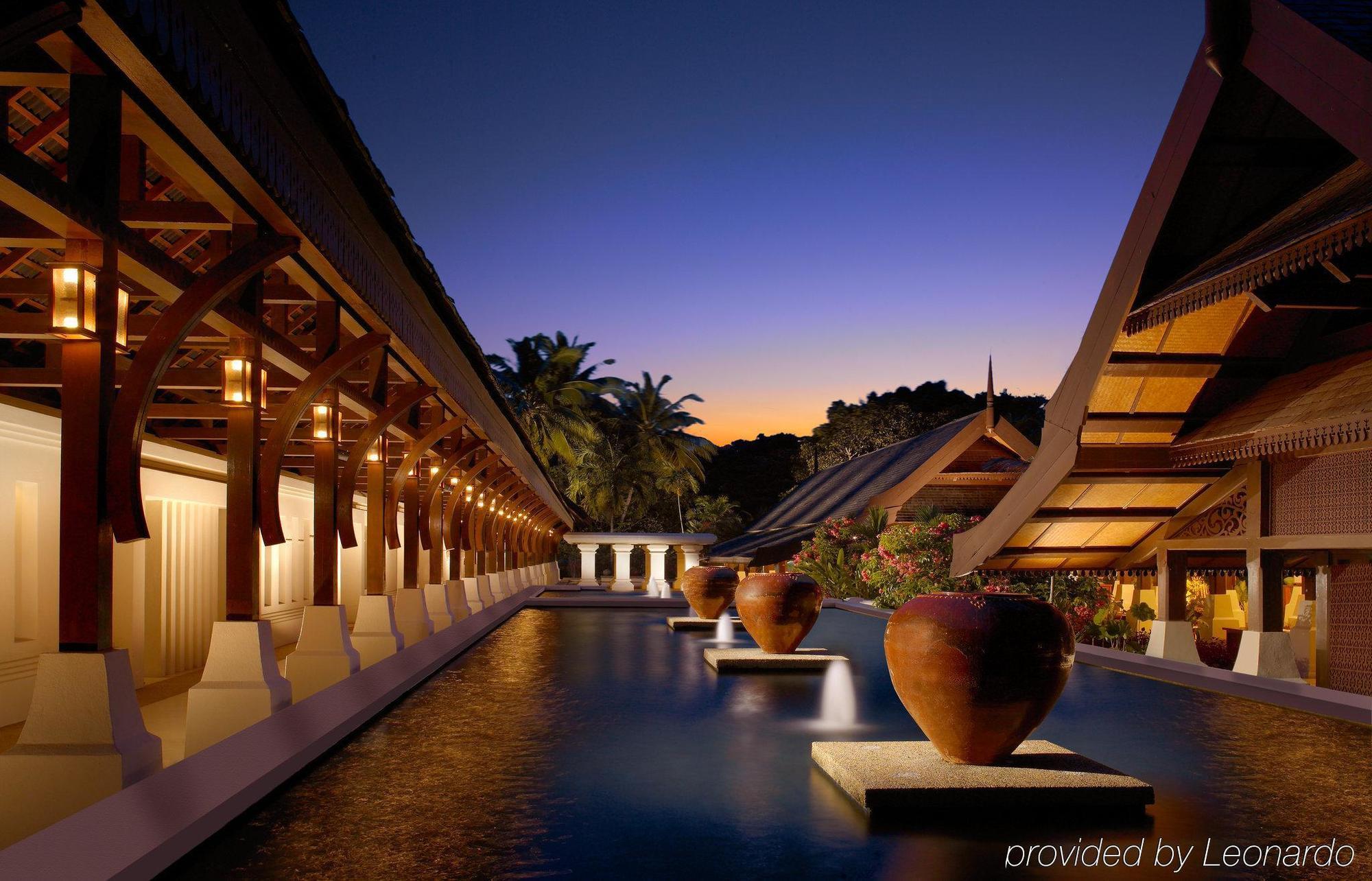 Tanjong Jara Resort, Terengganu - A Small Luxury Hotels Of The World Dungun Extérieur photo The resort's lobby