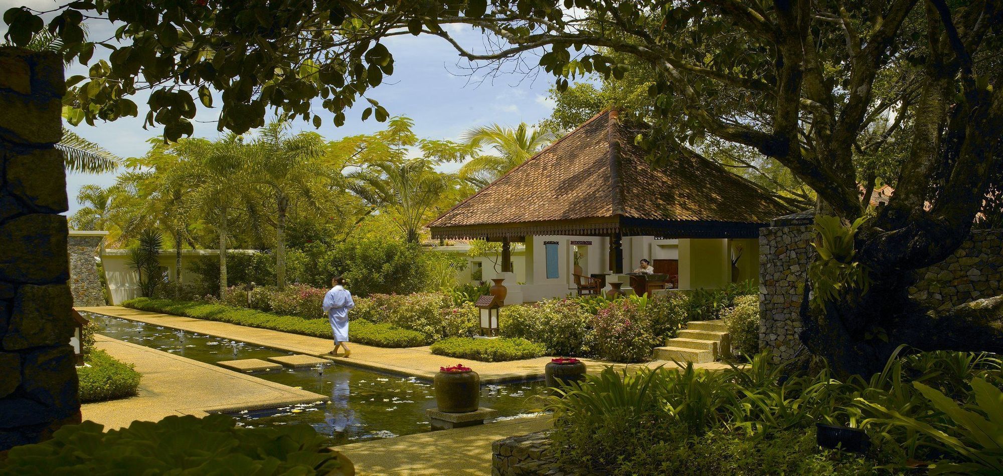 Tanjong Jara Resort, Terengganu - A Small Luxury Hotels Of The World Dungun Extérieur photo The Banyan Tree Spa at the Banyan Tree Hotel, Phuket, Thailand