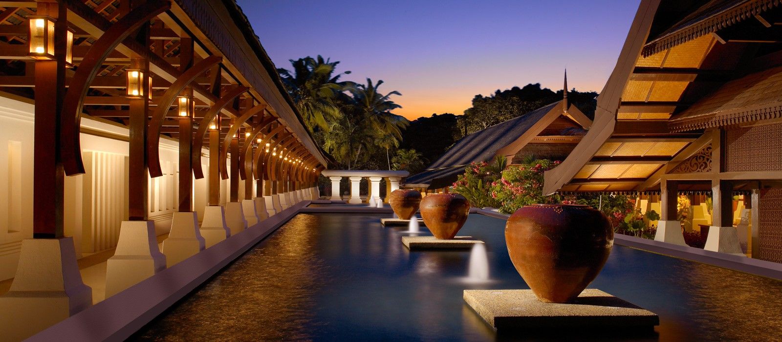 Tanjong Jara Resort, Terengganu - A Small Luxury Hotels Of The World Dungun Extérieur photo The resort's main lobby